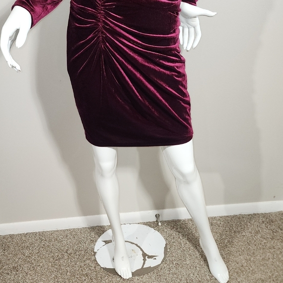 Vince Camuto Rich Burgundy Velvet Long Sleeve Dress - Picture 5 of 11